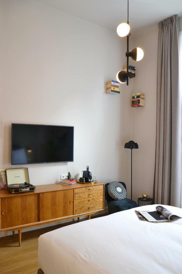 Finch Boutique Hotel, Downtown 迪温特 外观 照片